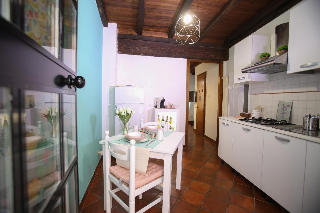 Apartamento Relax Nel Borgo L'Archetto Formello Exterior foto